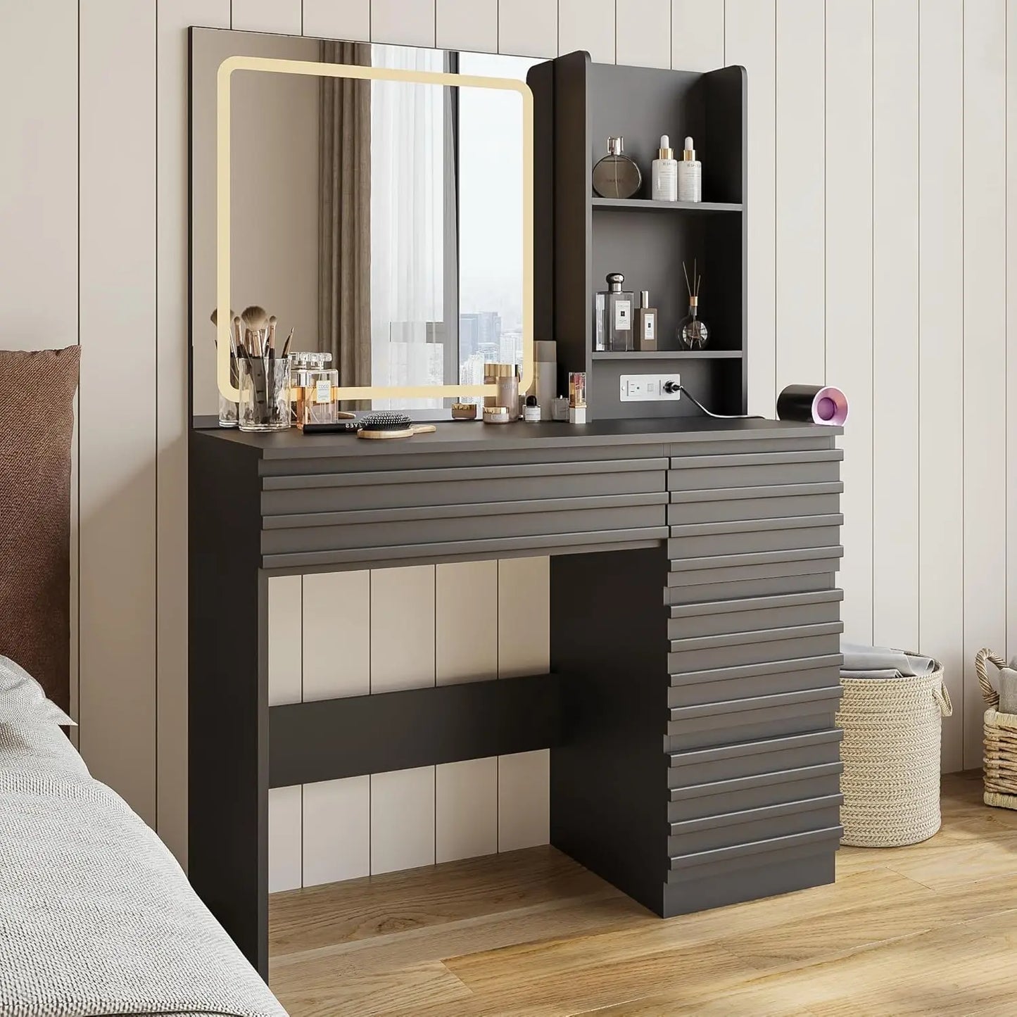 Frame Fluted Vanity Desk With HD Mirror And Lights